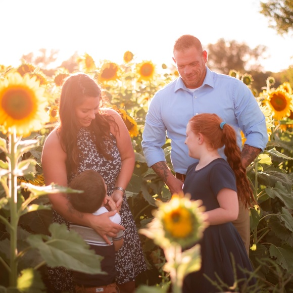 Meet your Posher, Tiffany & Tom - Picture 1 of 1